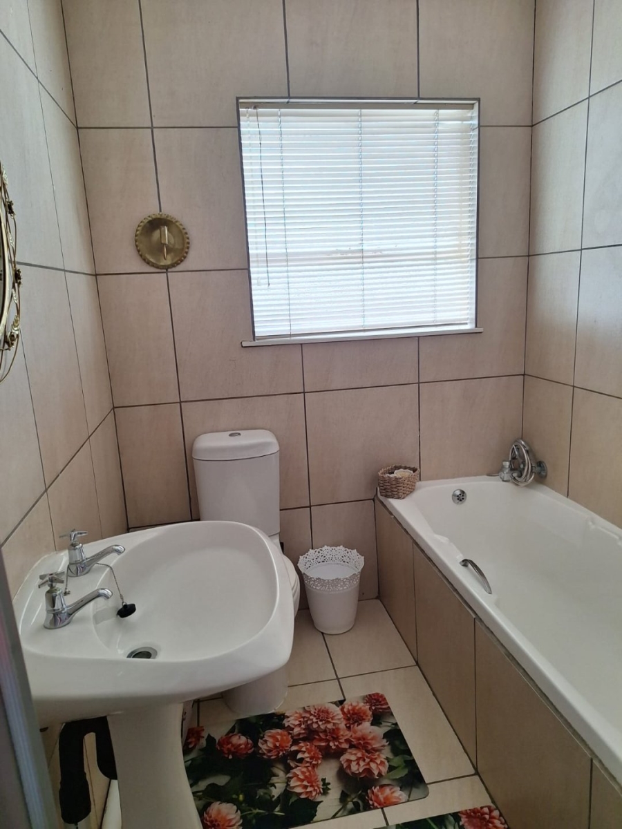 3 Bedroom Property for Sale in Baysvalley Free State